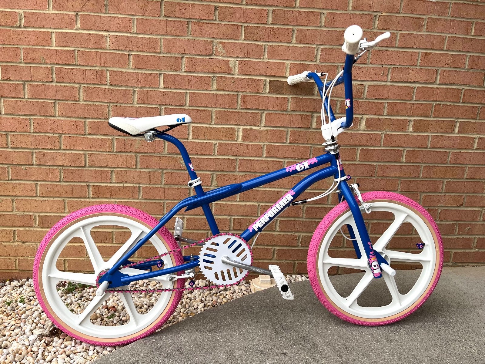 1988 GT Performer view