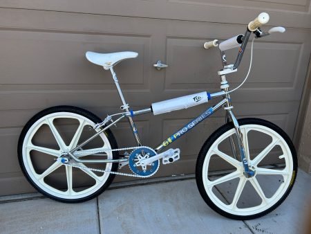 1993 GT Pro Series 24 Cruiser