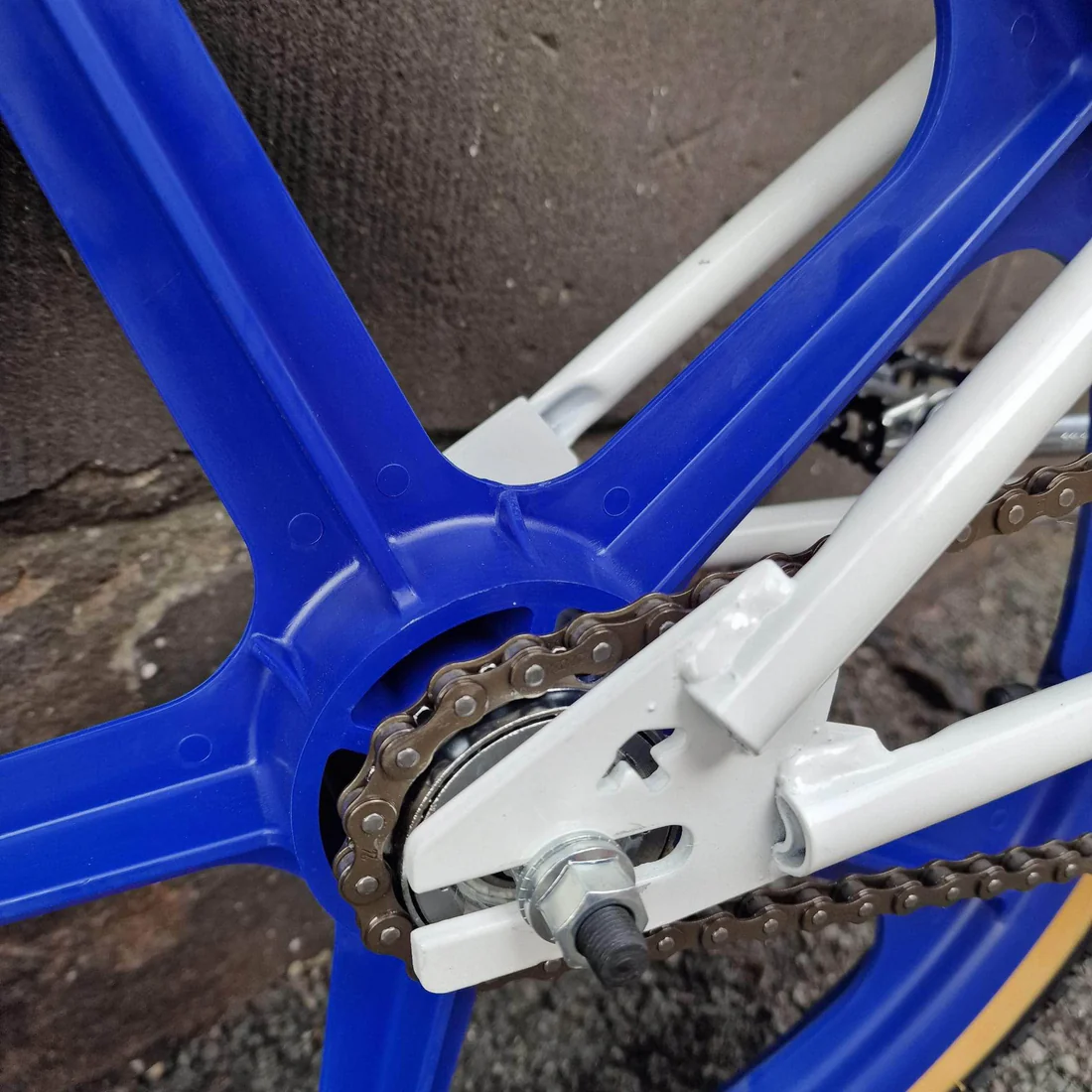 Raleigh Mk 2 Burner Team Special Bike with Blue Skyway Tuff Wheels 11 Raleigh Mk 2 Burner Team Special Bike with Blue Skyway Tuff Wheels - Image 11