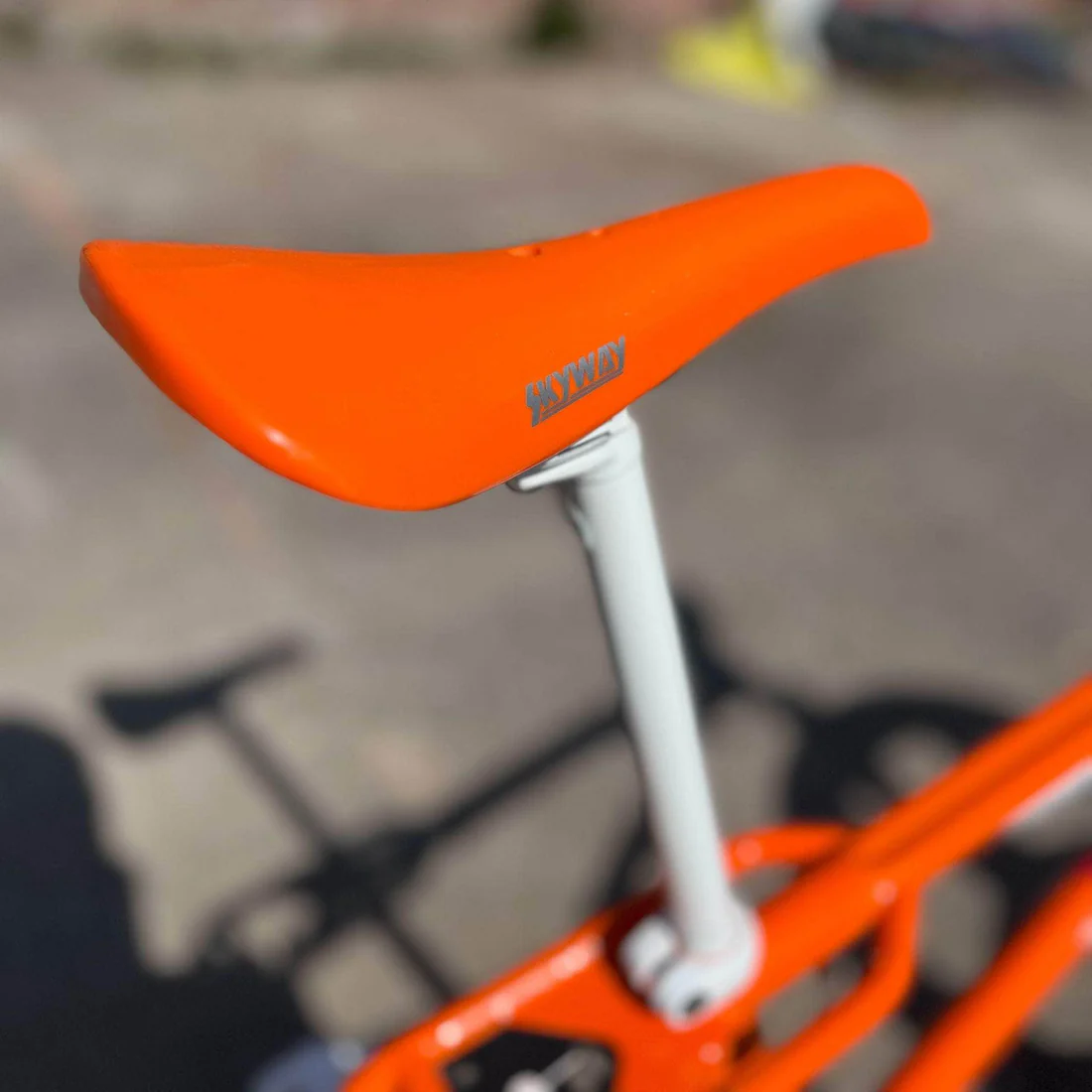 Skyway Street Beat Custom Bike Orange / White 3 Skyway Street Beat Custom Bike Orange / White - Image 3