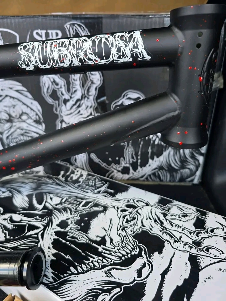 Subrosa Villicus Frame Package Matte Black Red Splatter 5 Subrosa Villicus Frame Package Matte Black Red Splatter - Image 5