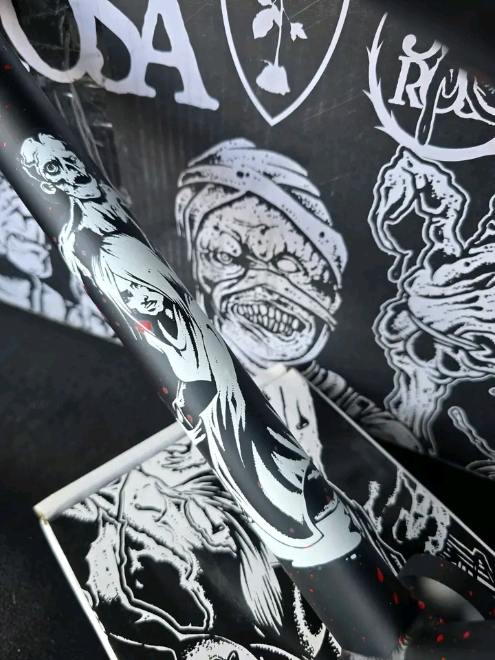 Subrosa Villicus Frame Package Matte Black Red Splatter 6 Subrosa Villicus Frame Package Matte Black Red Splatter - Image 6