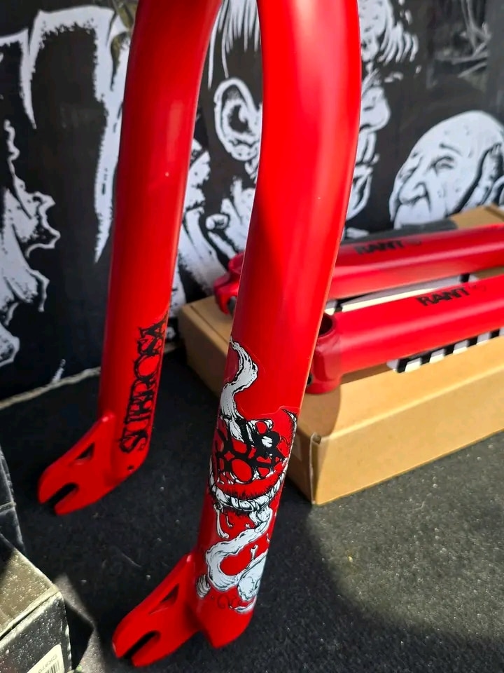 Subrosa Villicus Frame Package Matte Black Red Splatter 15 Subrosa Villicus Frame Package Matte Black Red Splatter - Image 15
