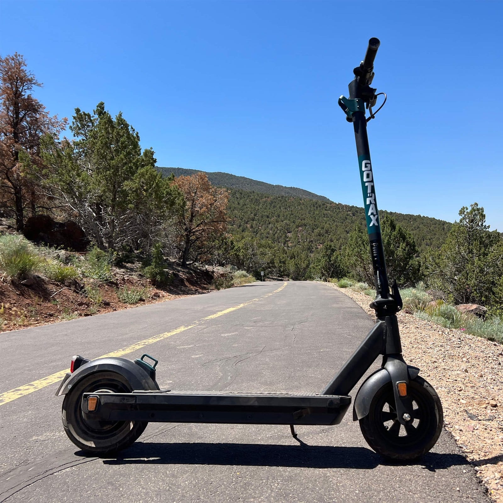 GMAX Electric Scooter 6 GMAX Electric Scooter - Image 6